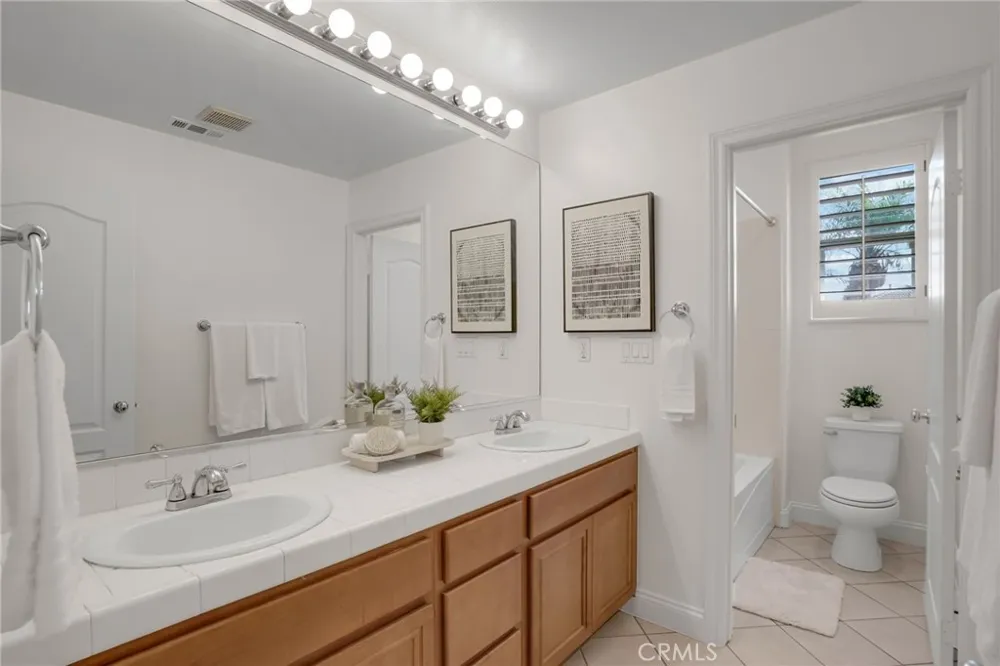 2201 Bay View Drive Signal Hill, CA 90755