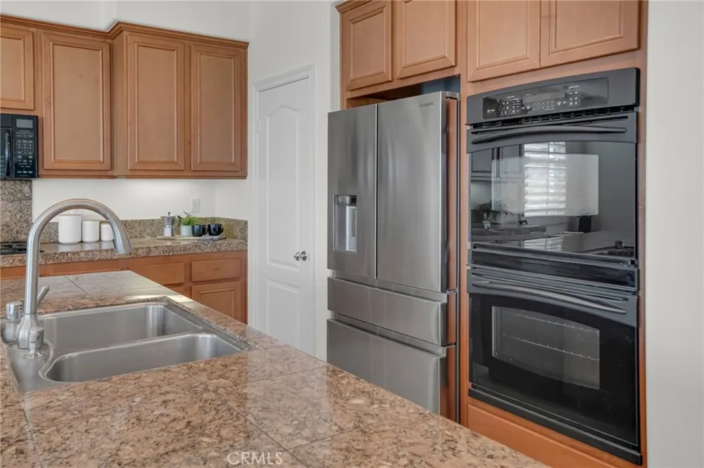 2201 Bay View Drive Signal Hill, CA 90755