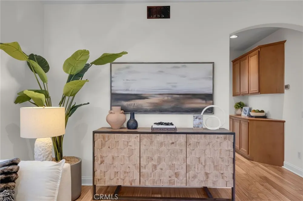 2201 Bay View Drive Signal Hill, CA 90755