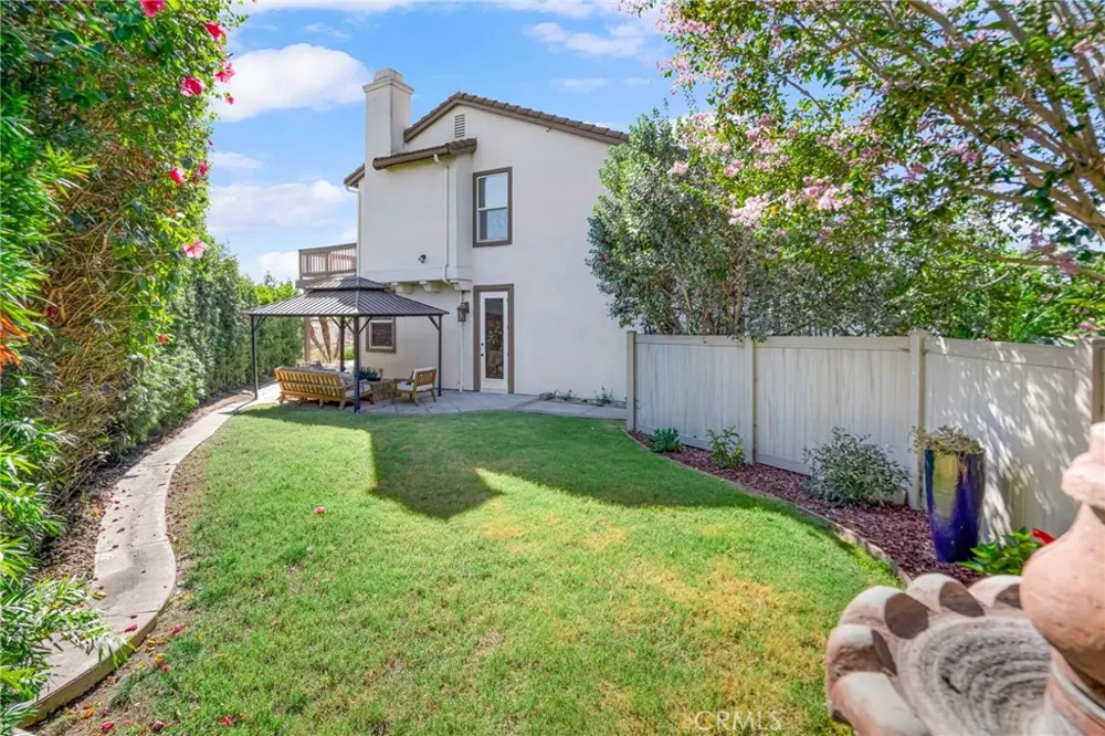 2201 Bay View Drive Signal Hill, CA 90755