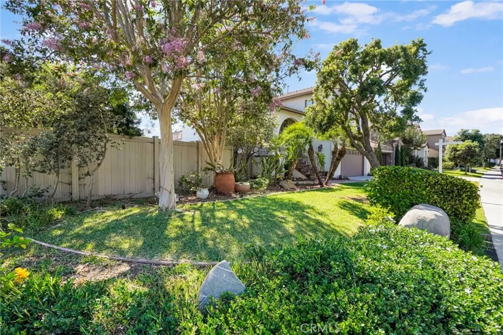 2201 Bay View Drive Signal Hill, CA 90755