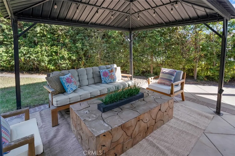 2201 Bay View Drive Signal Hill, CA 90755