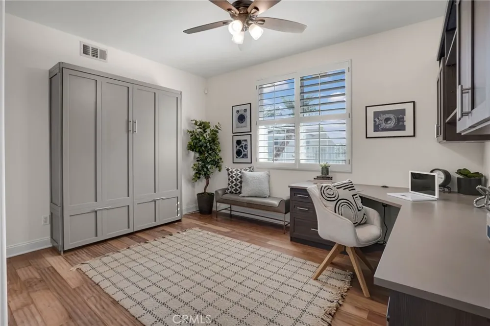 2201 Bay View Drive Signal Hill, CA 90755