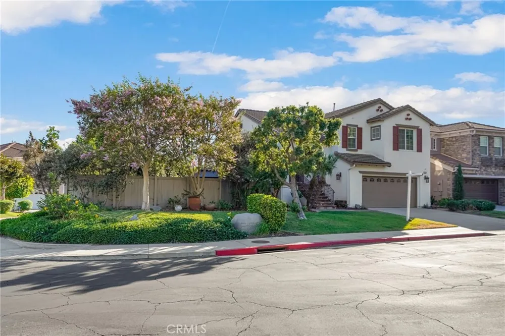 2201 Bay View Drive Signal Hill, CA 90755