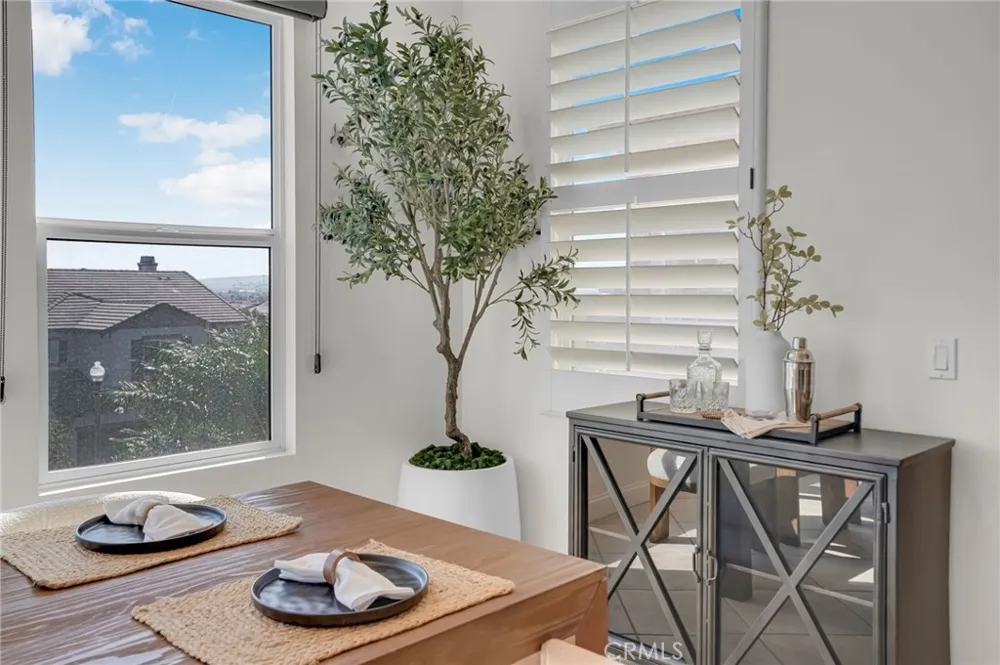 2201 Bay View Drive Signal Hill, CA 90755
