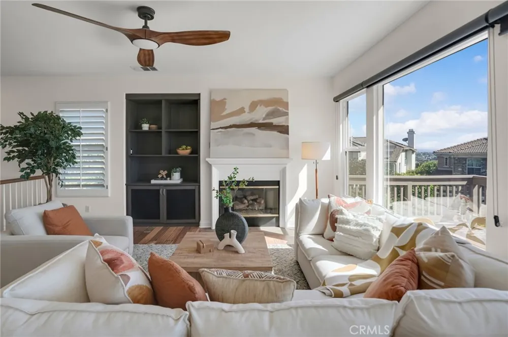 2201 Bay View Drive Signal Hill, CA 90755