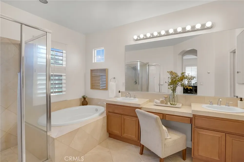 2201 Bay View Drive Signal Hill, CA 90755