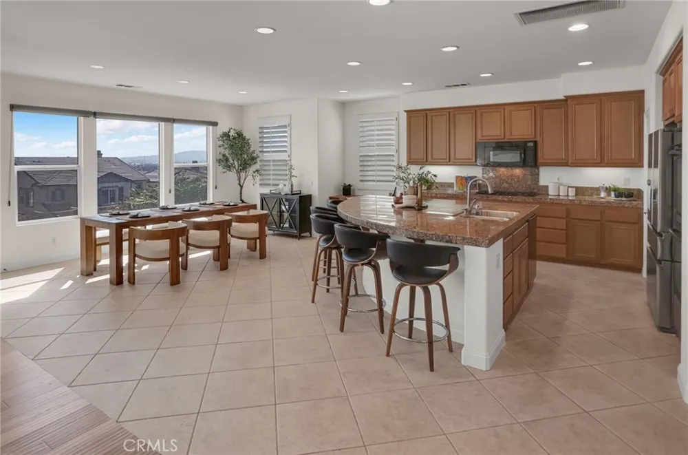 2201 Bay View Drive Signal Hill, CA 90755