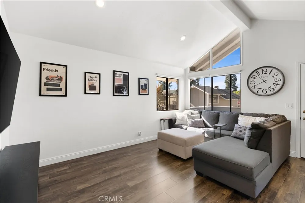 700 W Walnut Avenue #25 Orange, CA 92868