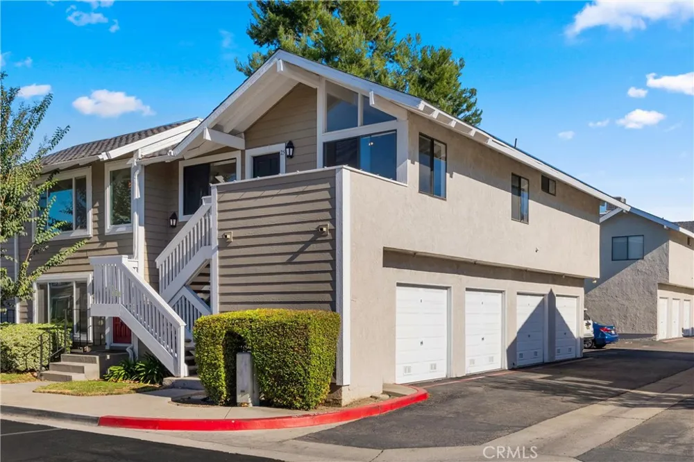 700 W Walnut Avenue #25 Orange, CA 92868