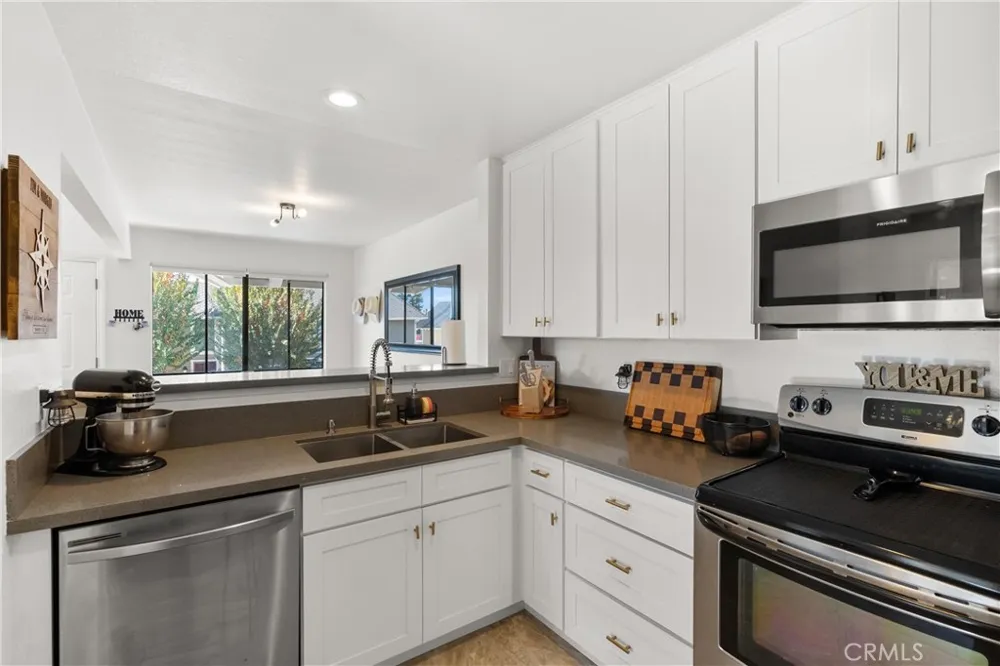 700 W Walnut Avenue #25 Orange, CA 92868