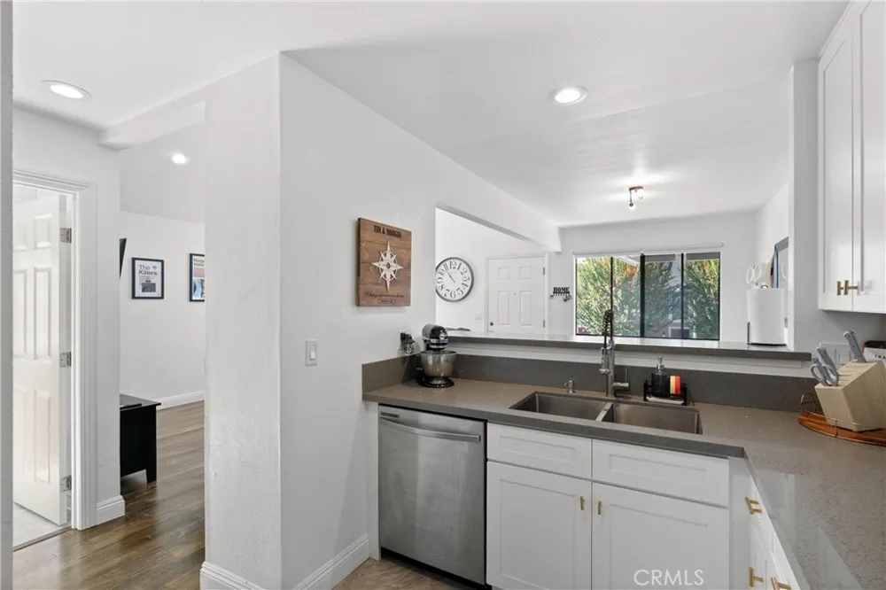 700 W Walnut Avenue #25 Orange, CA 92868