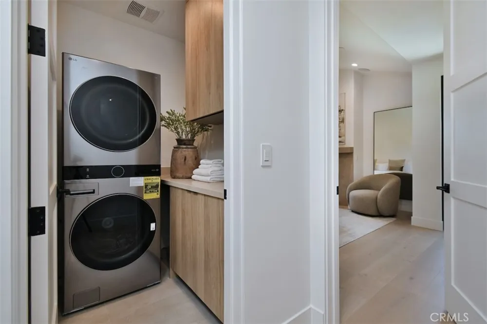 4433 Kraft Avenue Studio City, CA 91602