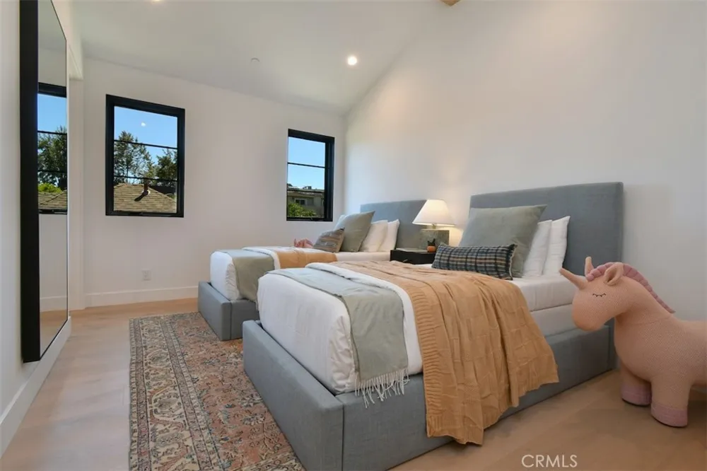 4433 Kraft Avenue Studio City, CA 91602
