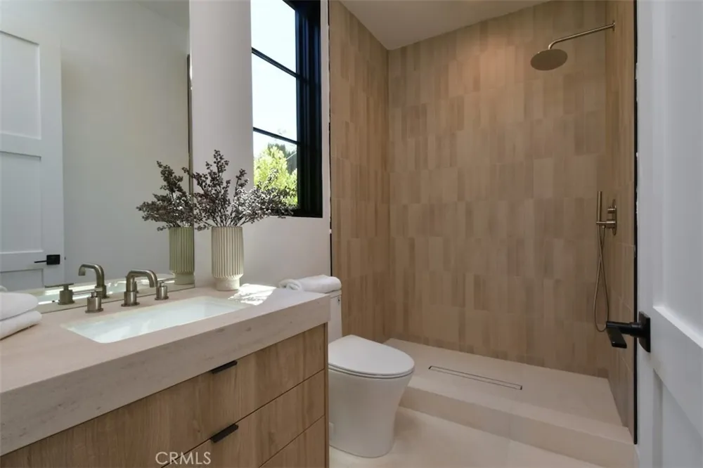 4433 Kraft Avenue Studio City, CA 91602