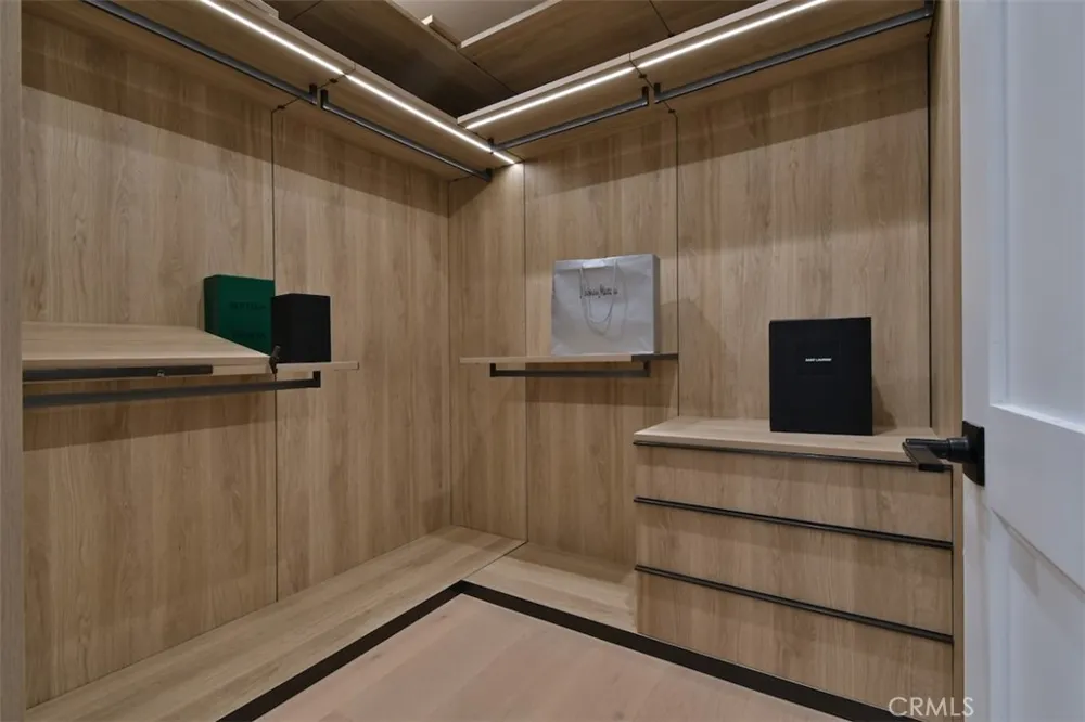 4433 Kraft Avenue Studio City, CA 91602