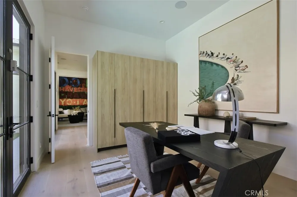 4433 Kraft Avenue Studio City, CA 91602