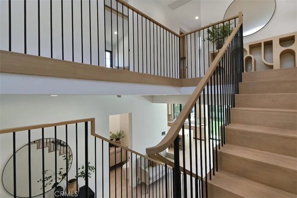 4433 Kraft Avenue Studio City, CA 91602