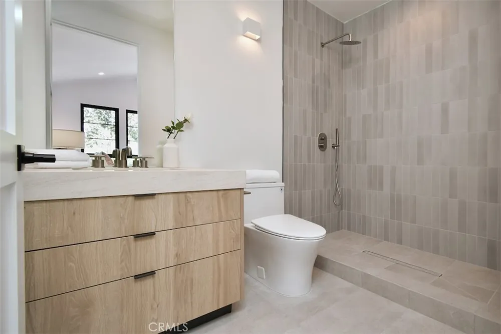 4433 Kraft Avenue Studio City, CA 91602