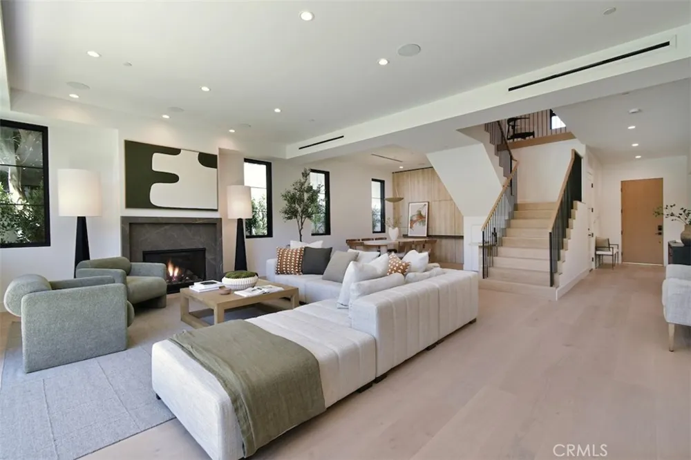 4433 Kraft Avenue Studio City, CA 91602