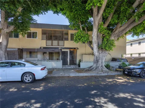 6904 Radford Avenue #7