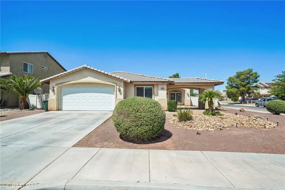 15174 Christopher Street Adelanto, CA 92301