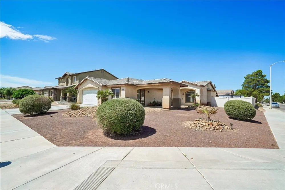 15174 Christopher Street Adelanto, CA 92301