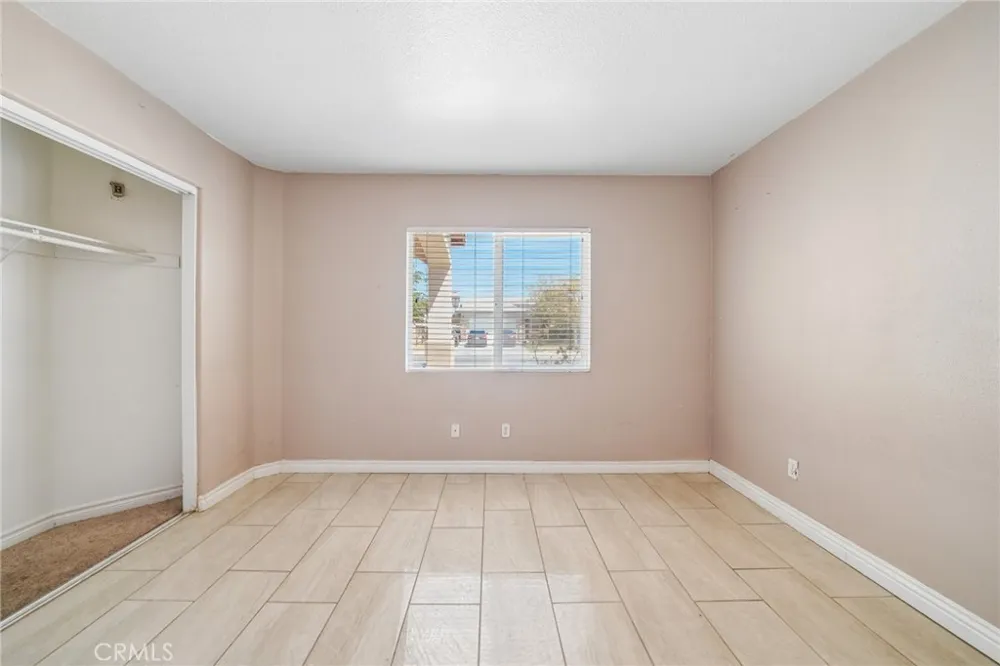 15174 Christopher Street Adelanto, CA 92301