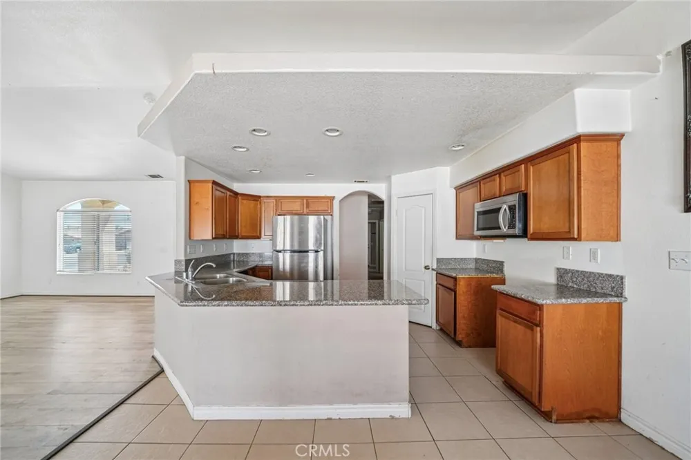 15174 Christopher Street Adelanto, CA 92301
