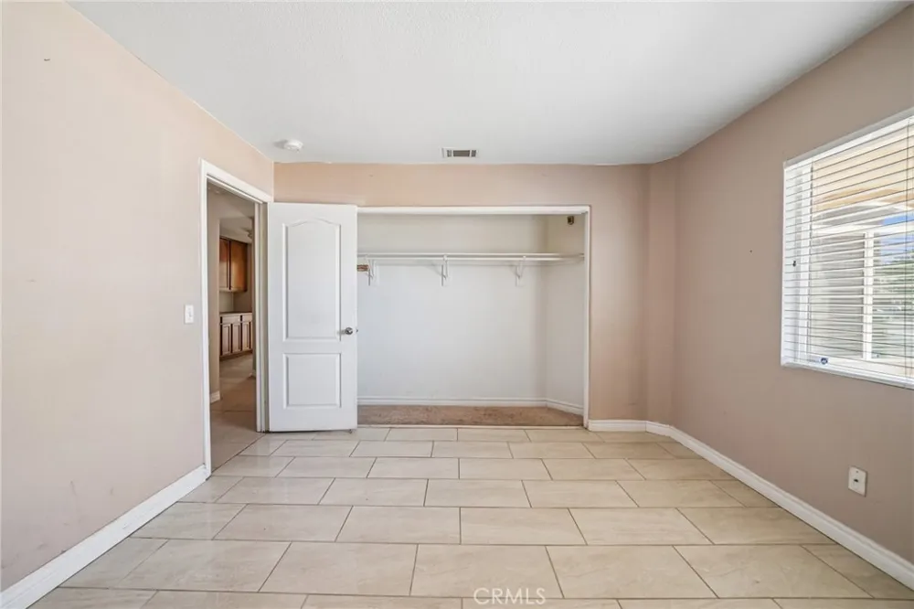 15174 Christopher Street Adelanto, CA 92301