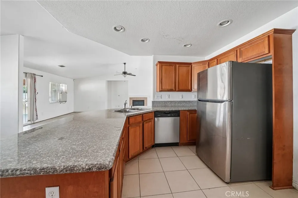 15174 Christopher Street Adelanto, CA 92301