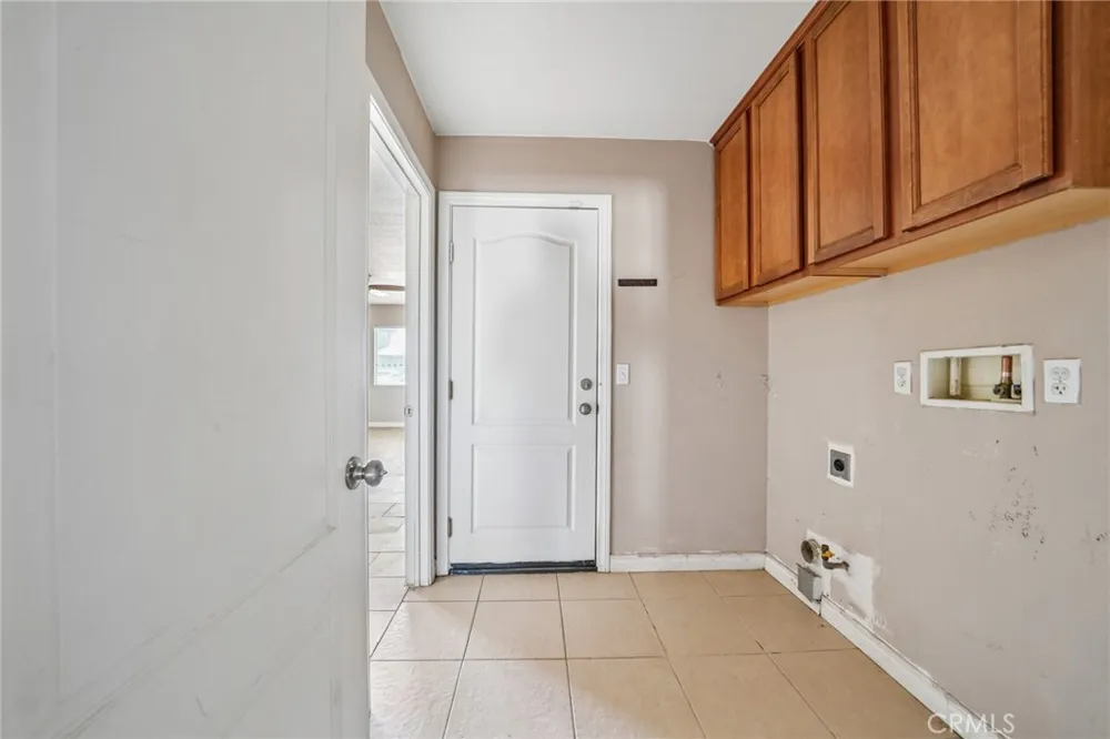 15174 Christopher Street Adelanto, CA 92301