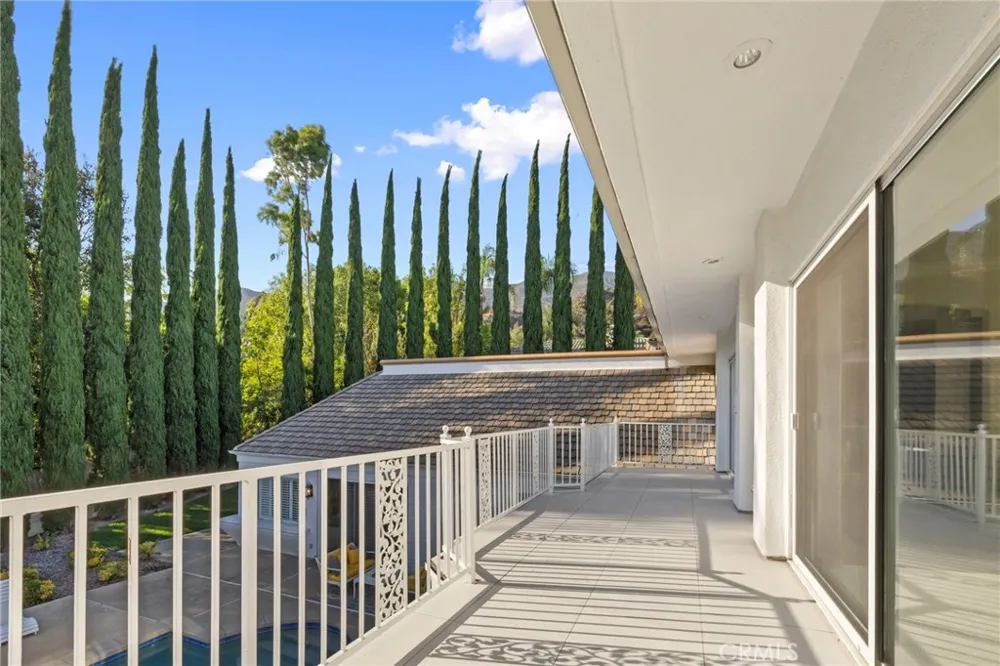 5072 Castle Court Rancho Cucamonga, CA 91701