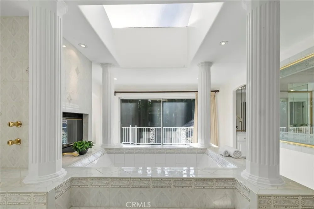 5072 Castle Court Rancho Cucamonga, CA 91701