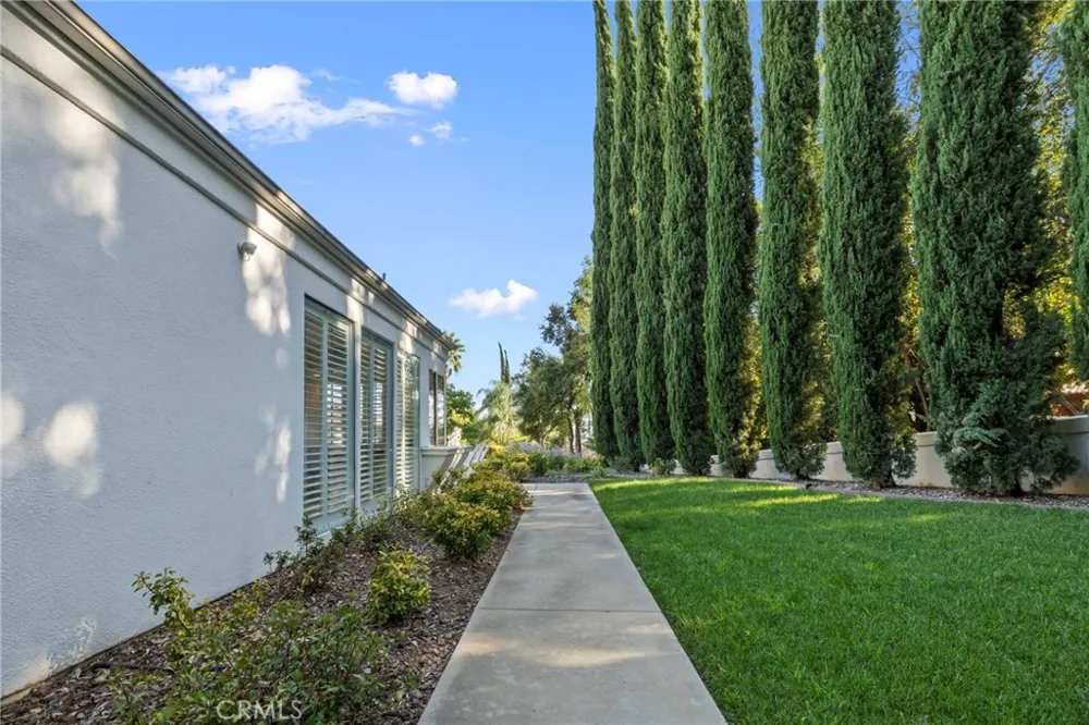 5072 Castle Court Rancho Cucamonga, CA 91701