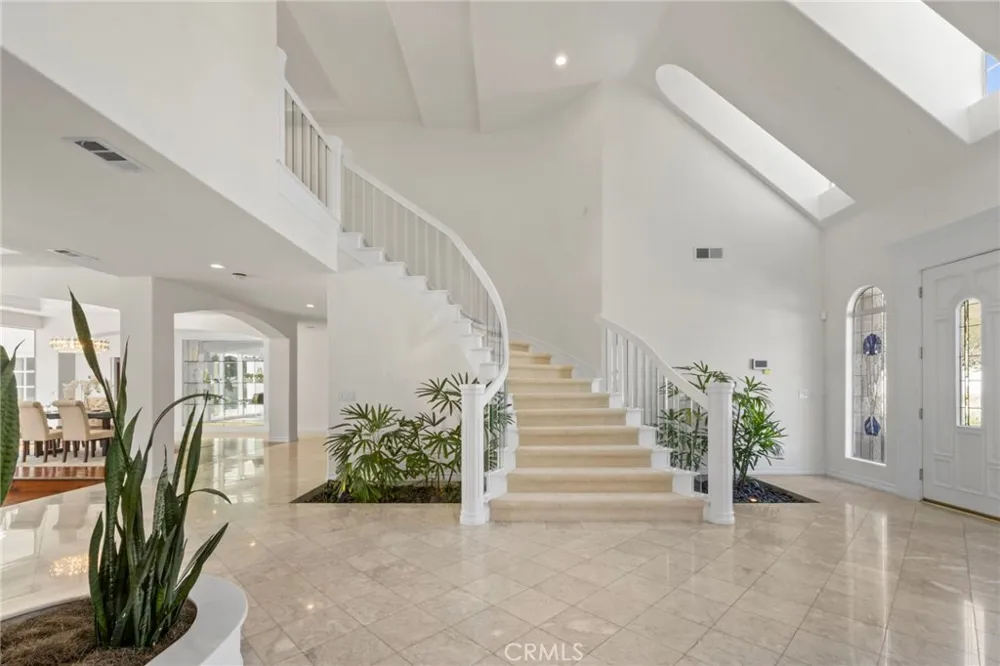 5072 Castle Court Rancho Cucamonga, CA 91701