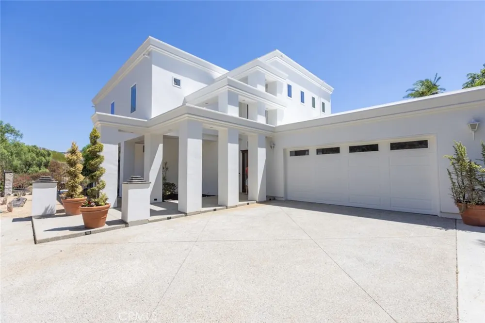 9731 Rangeview North Tustin, CA 92705