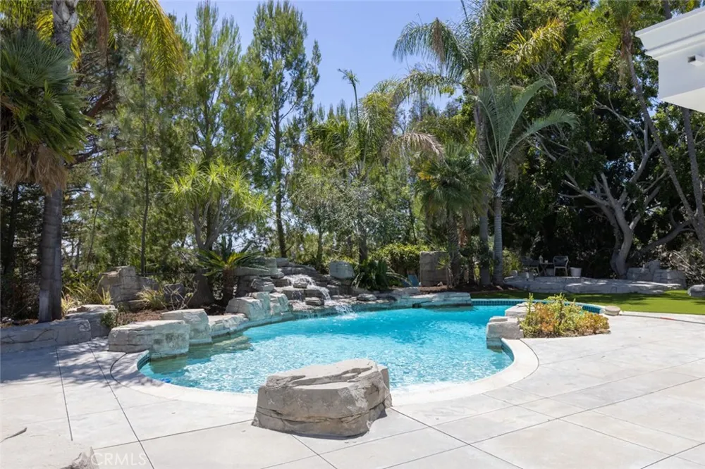 9731 Rangeview North Tustin, CA 92705