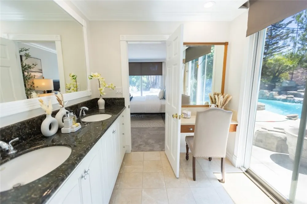 9731 Rangeview North Tustin, CA 92705