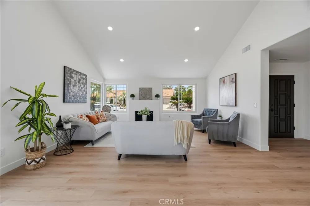 13971 Pequot Drive Poway, CA 92064