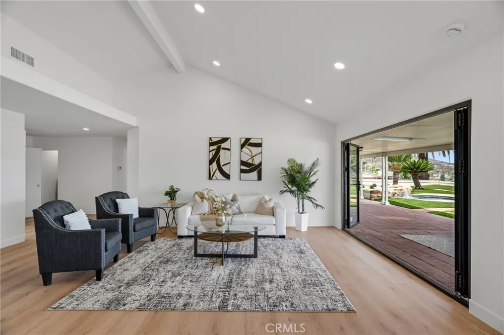 13971 Pequot Drive Poway, CA 92064