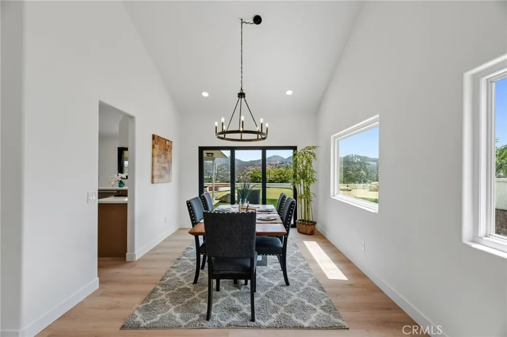 13971 Pequot Drive Poway, CA 92064