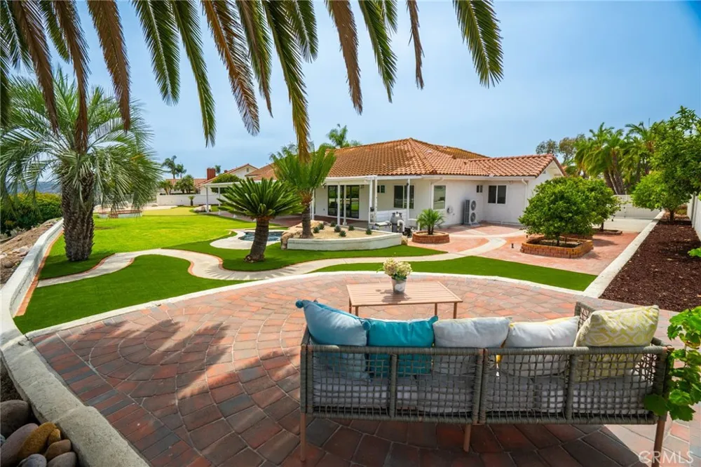 13971 Pequot Drive Poway, CA 92064