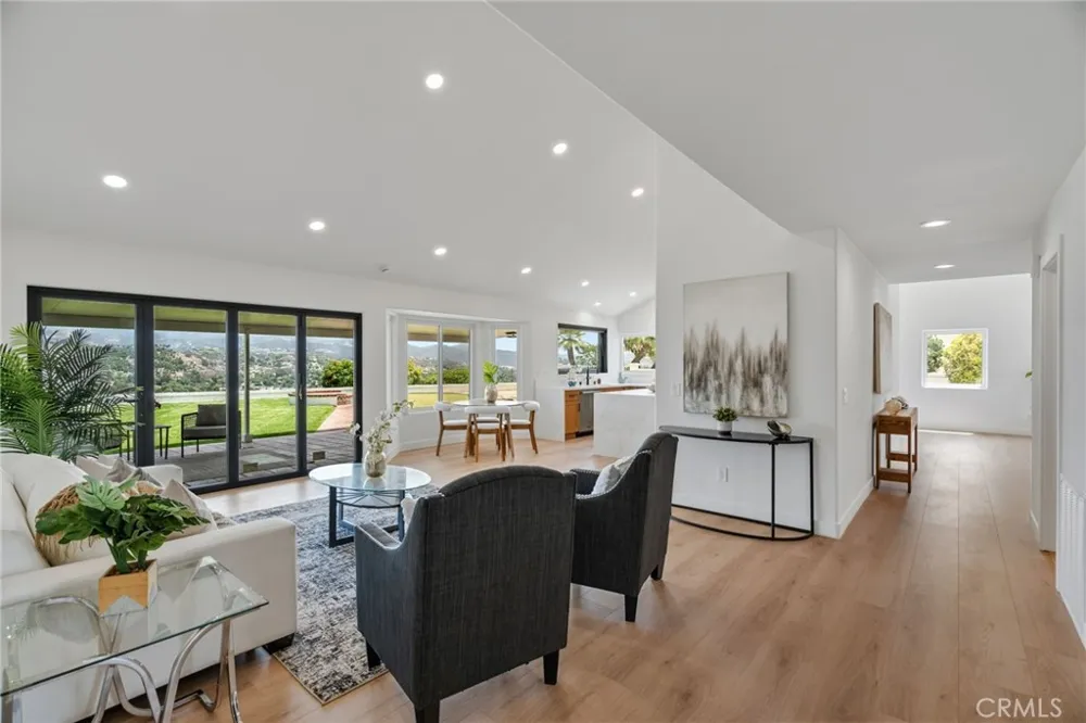 13971 Pequot Drive Poway, CA 92064