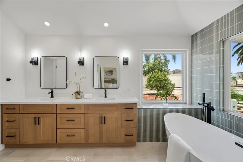 13971 Pequot Drive Poway, CA 92064
