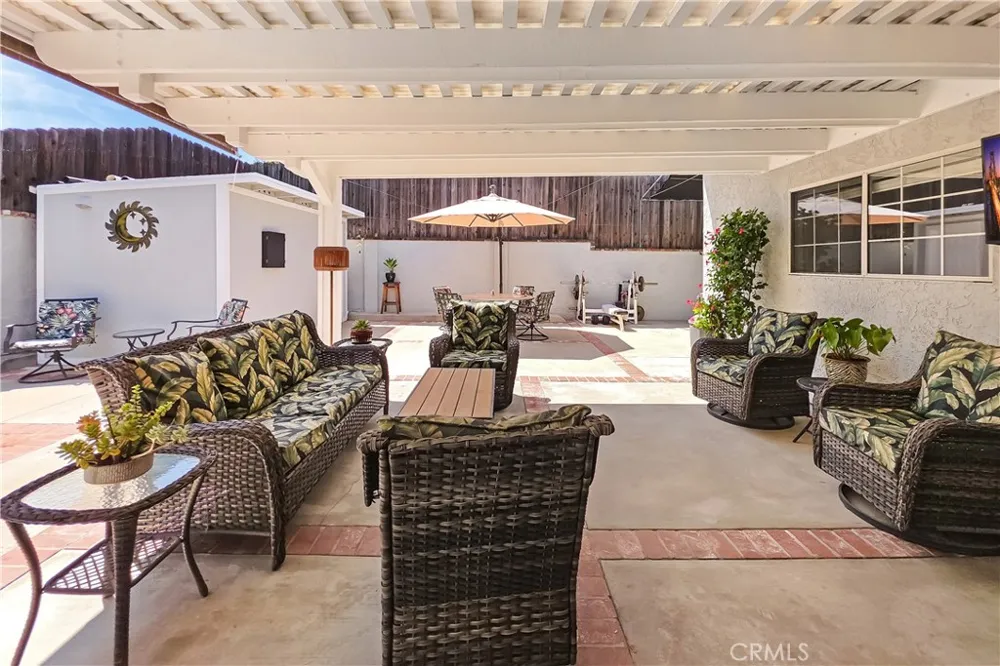 15597 Rolling Ridge Chino Hills, CA 91709