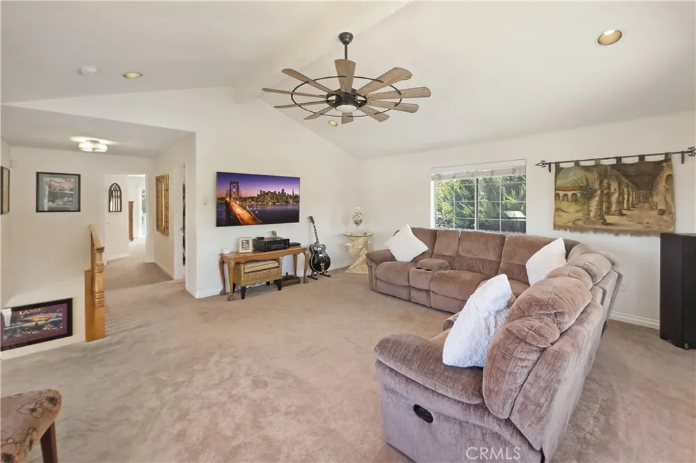 15597 Rolling Ridge Chino Hills, CA 91709