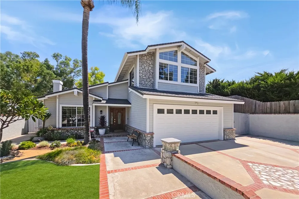 15597 Rolling Ridge Chino Hills, CA 91709