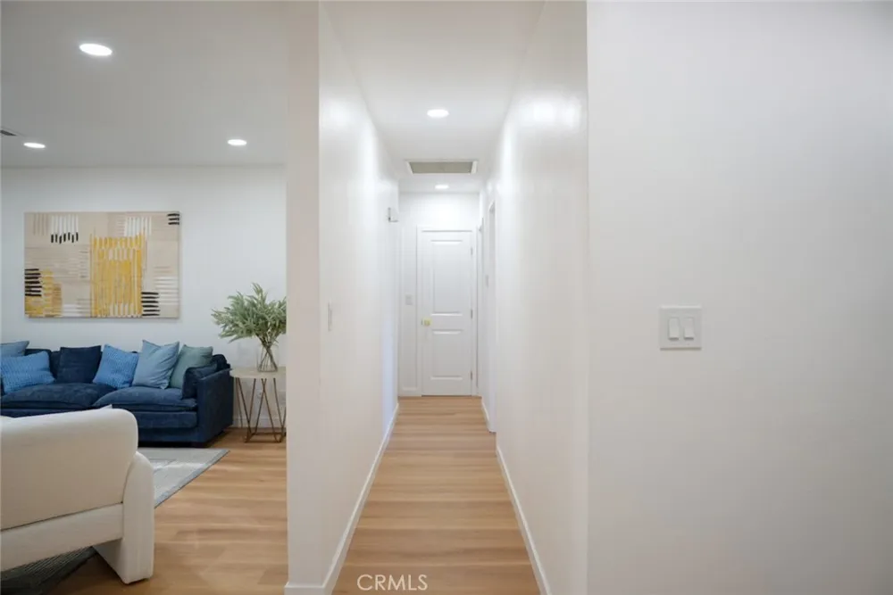 9243 Cayuga Sun Valley, CA 91352