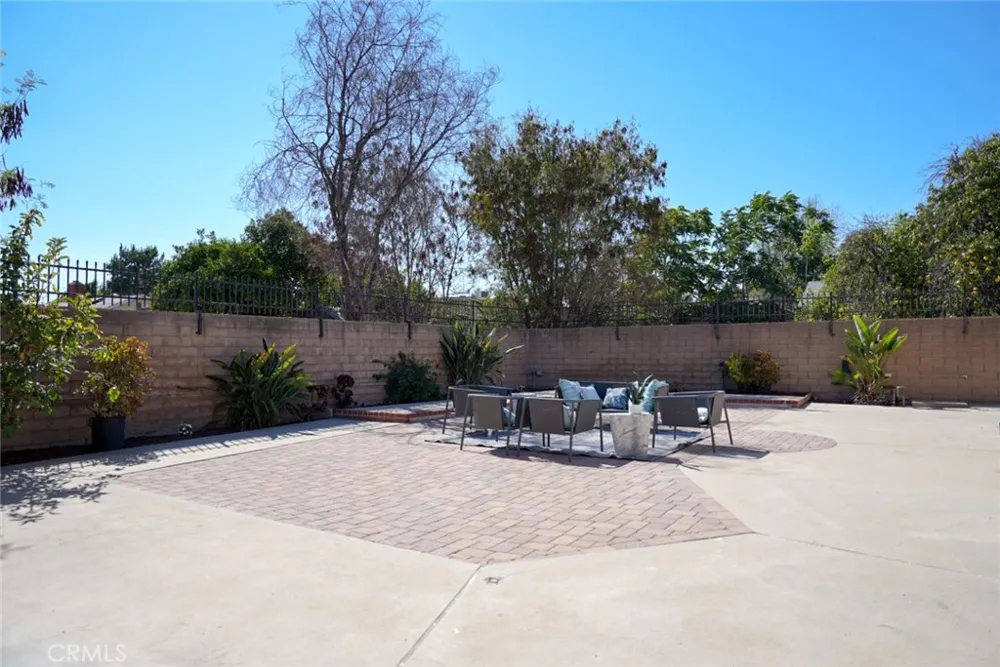 9243 Cayuga Sun Valley, CA 91352